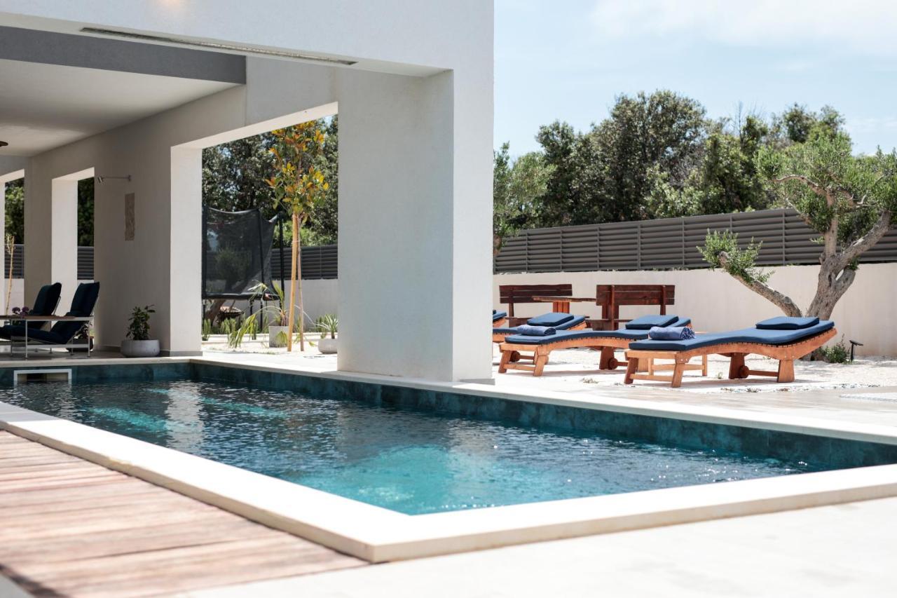 הוילה Škrip Luxury House Natanel מראה חיצוני תמונה